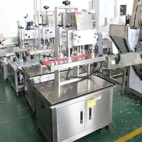 Fully Automatic Four-wheel Clamping Screw Capping Machine Fully Automatic Four-wheel Clamping Screw Capping Machine